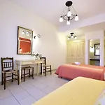 Pelican Hotel Mykonos Town