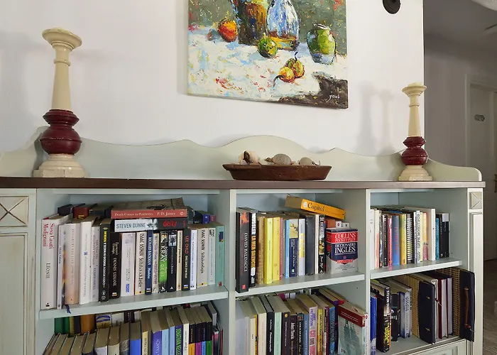 Pelican ホテル 2*