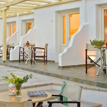 Pelican Mykonos Town