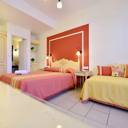 Pelican Hotell Mykonos Town